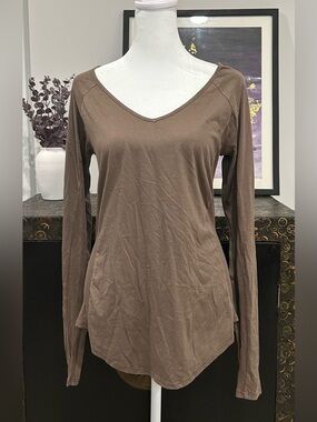 Michael Stars Brown V-Neck Long Sleeve Tee | One Size